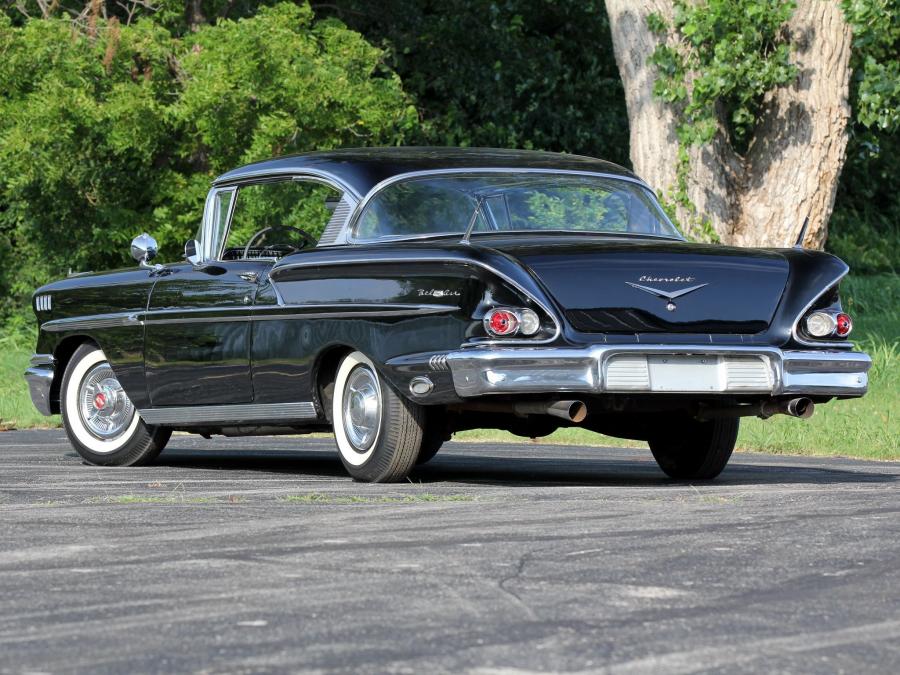  Chevrolet Bel Air Sport Coupe 1958 года  (фото 2 из 2)